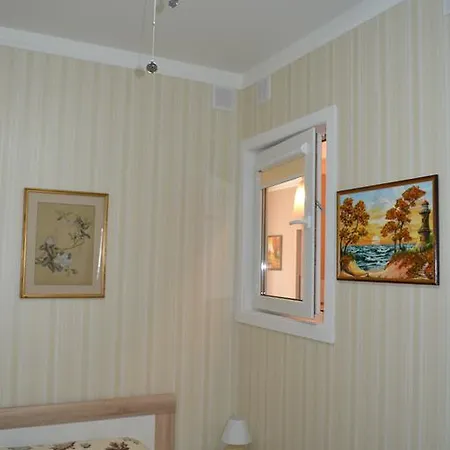 Amber Apartment *