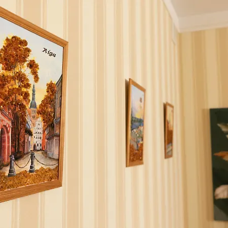 Amber Apartment *